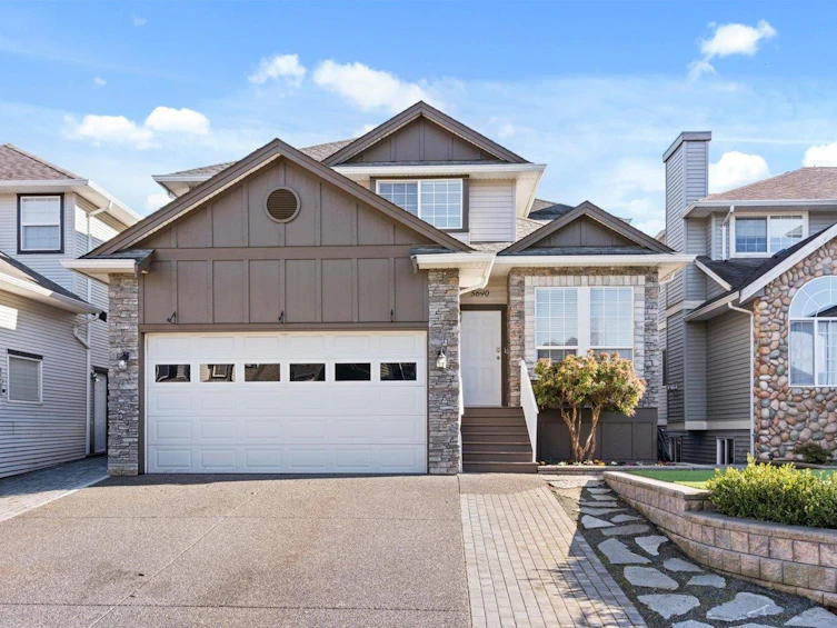 5690 Lindys Drive, Chilliwack, BC, V2R 5T2 - 2