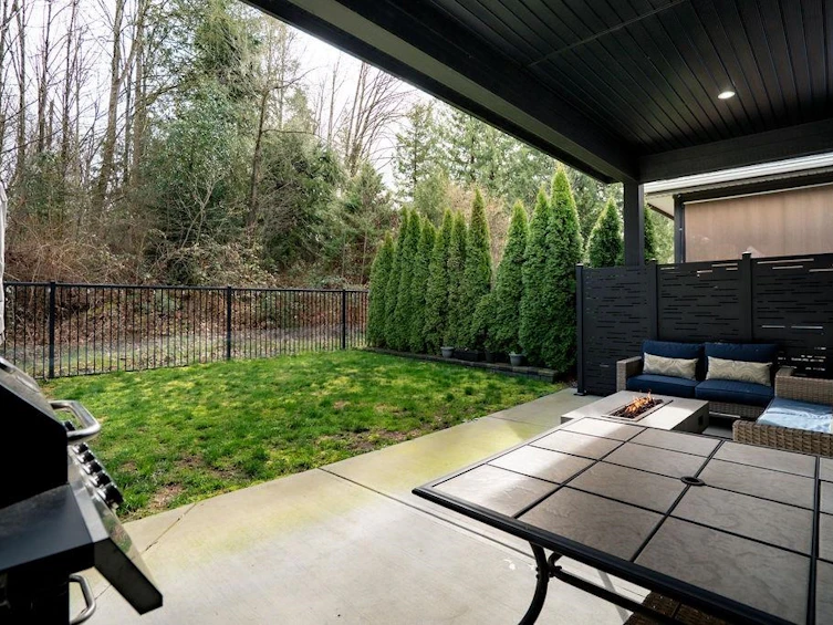 33926 Tooley Place, Mission, BC, V2V 0G5 - 11