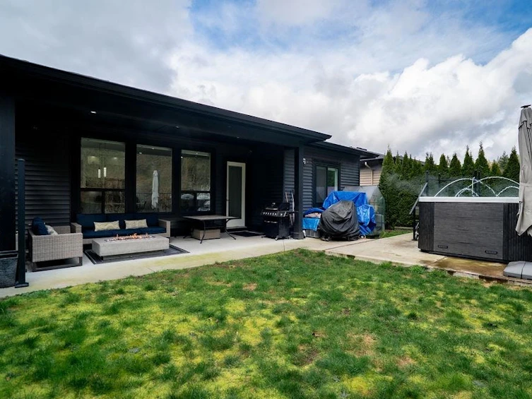 33926 Tooley Place, Mission, BC, V2V 0G5 - 15