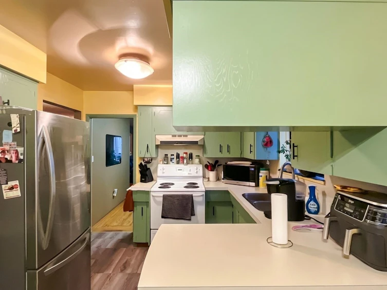 6611 Lakeview Avenue, Burnaby, BC, V5E 2P6 - 5
