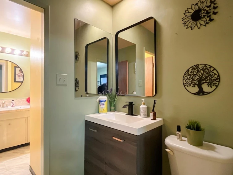 6611 Lakeview Avenue, Burnaby, BC, V5E 2P6 - 6