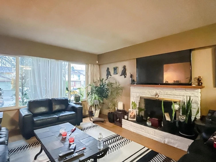 6611 Lakeview Avenue, Burnaby, BC, V5E 2P6 - 3