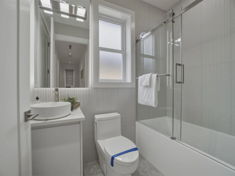 1-3110 W 42nd Avenue, Vancouver, BC, V6N 3H2 - 18