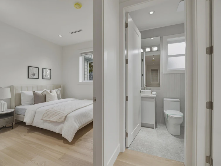 2-3110 W 42nd Avenue, Vancouver, BC, V6N 3H2 - 5