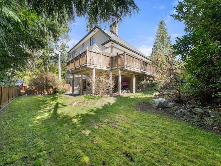 4877 Cedarcrest Avenue, North Vancouver, BC, V7R 3R6 - 38