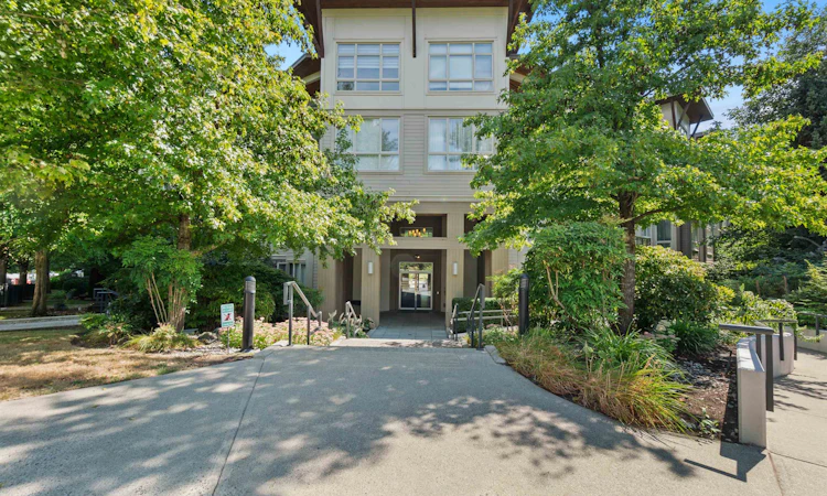 421-15918 26 Avenue