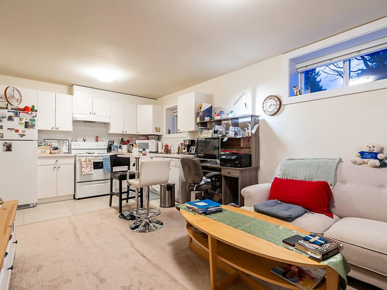 8445 15th Avenue, Burnaby, BC, V3N 1Y1 - 28