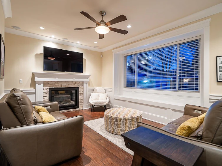 8445 15th Avenue, Burnaby, BC, V3N 1Y1 - 8