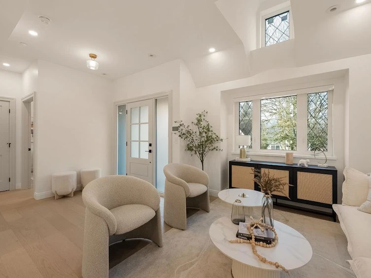 2542 Grant Street, Vancouver, BC, V5K 3G7 - 3