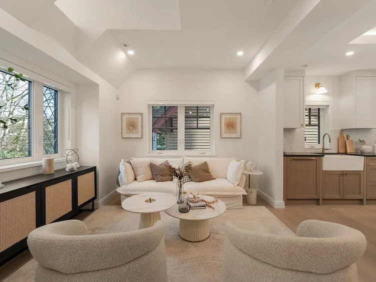 2542 Grant Street, Vancouver, BC, V5K 3G7