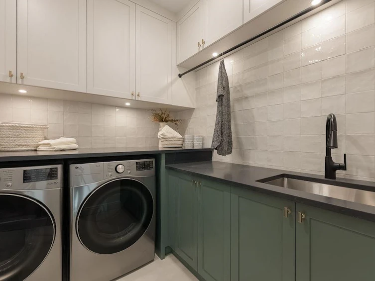2542 Grant Street, Vancouver, BC, V5K 3G7 - 18