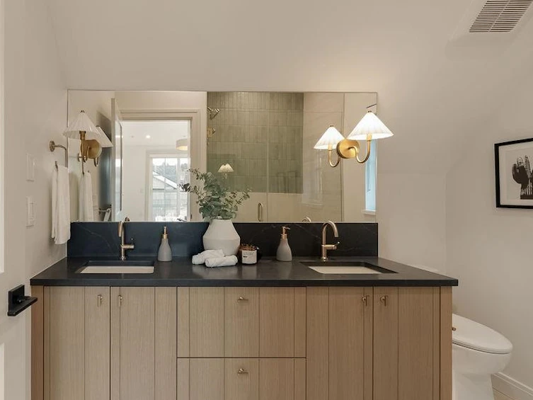 2542 Grant Street, Vancouver, BC, V5K 3G7 - 27