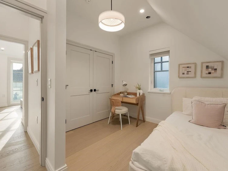 2542 Grant Street, Vancouver, BC, V5K 3G7 - 35