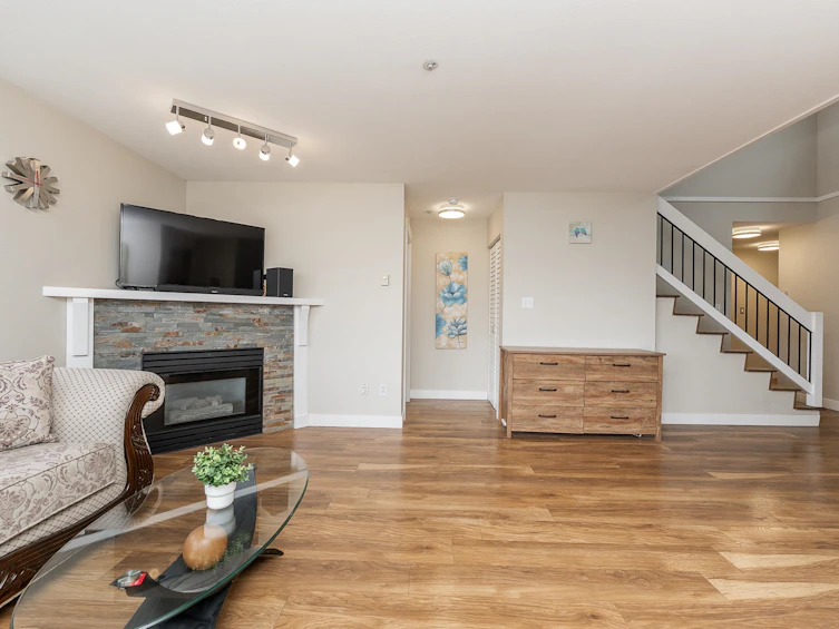 406-2285 Pitt River Road, Port Coquitlam, BC, V3C 1R7 - 4