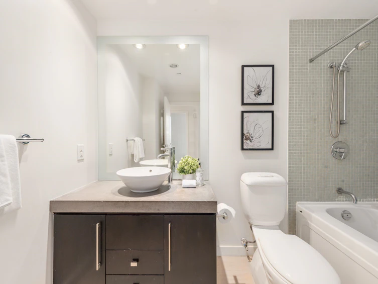 605-633 Kinghorne Mews, Vancouver, BC, V6Z 3H3 - 18