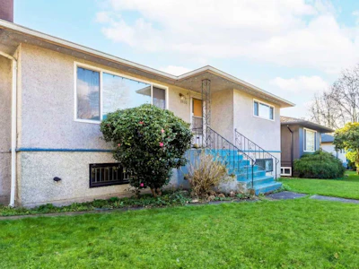 2630 E 1st Avenue - 3