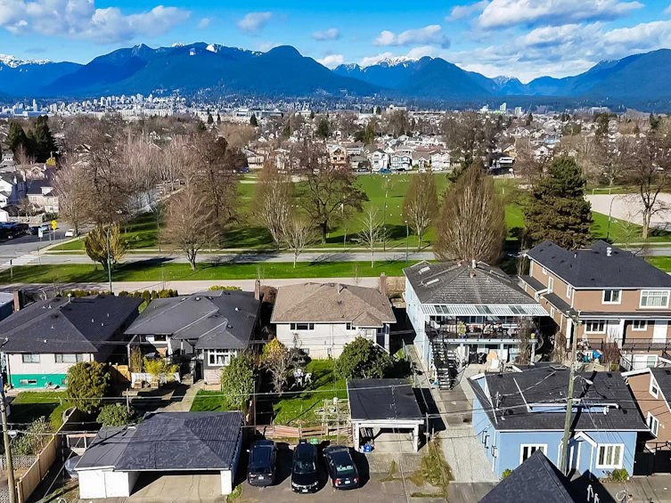 2630 E 1st Avenue, Vancouver, BC, V5M 1A5 - 19
