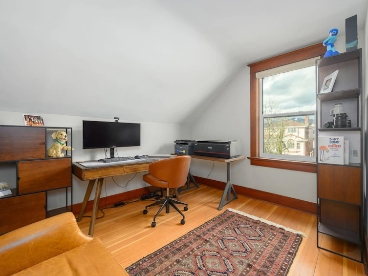 2834 E Georgia Street, Vancouver, BC, V5K 2K4 - 21