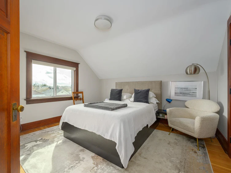 2834 E Georgia Street, Vancouver, BC, V5K 2K4 - 17