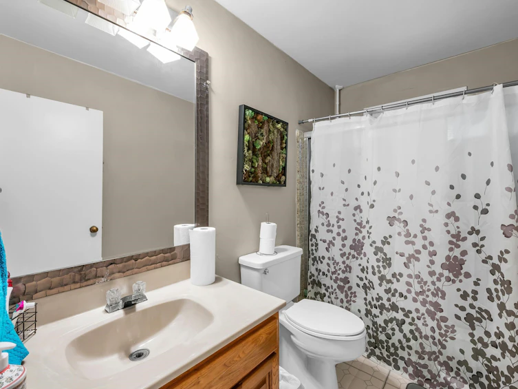 450 W 15th Street, North Vancouver, BC, V7M 1S6 - 21