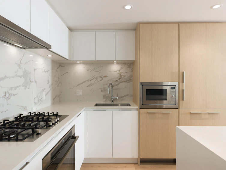 1203-1500 Fern Street, North Vancouver, BC, V7J 0E6 - 9