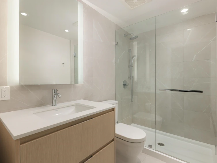1203-1500 Fern Street, North Vancouver, BC, V7J 0E6 - 13