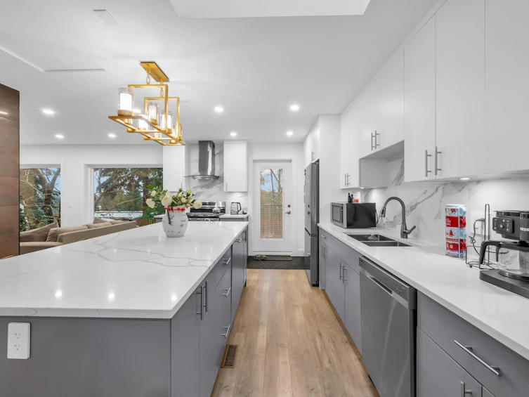 1249 Doran Road, North Vancouver, BC, V7K 1M8 - 4