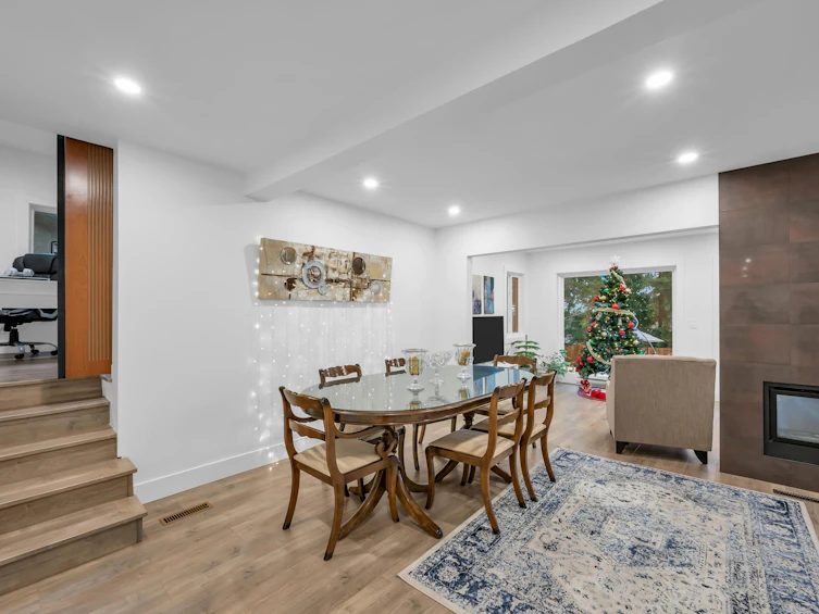 1249 Doran Road, North Vancouver, BC, V7K 1M8 - 10