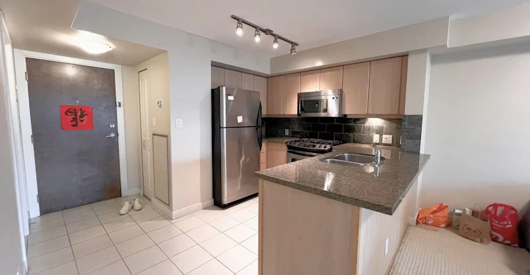 710-6068 No 3 Road, Richmond, BC, V6Y 4M7 - 2