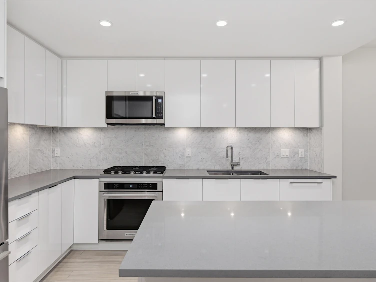 121-2651 Library Lane, North Vancouver, BC, V7J 0C1 - 14