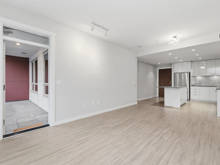 121-2651 Library Lane, North Vancouver, BC, V7J 0C1 - 11