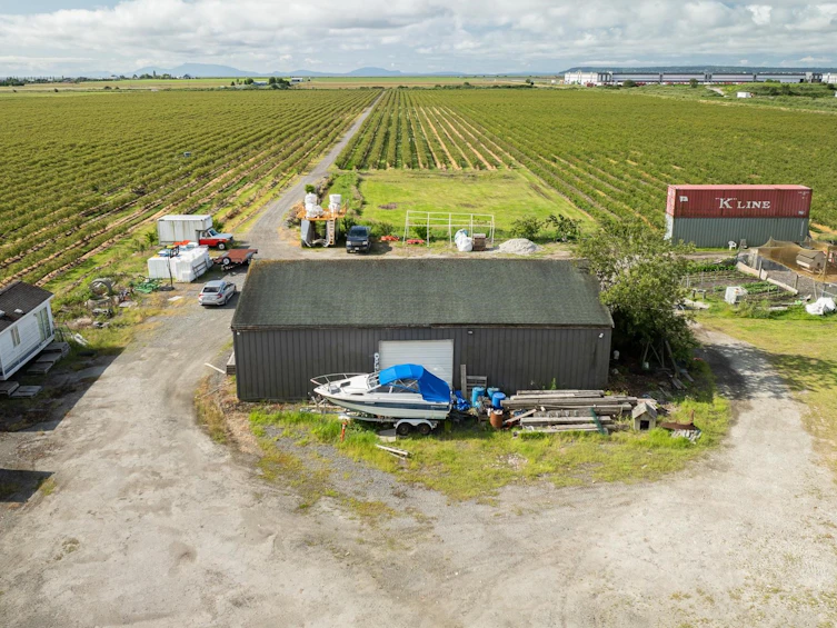 8442 Ladner Trunk Road, Delta, BC, V4K 3N3 - 6