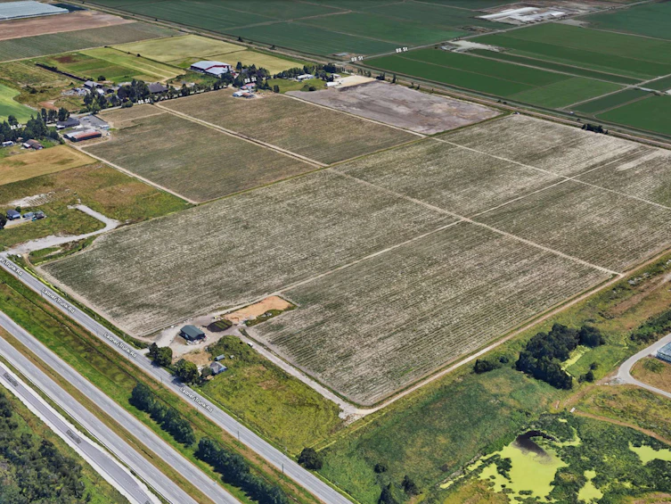 8442 Ladner Trunk Road, Delta, BC, V4K 3N3 - 36