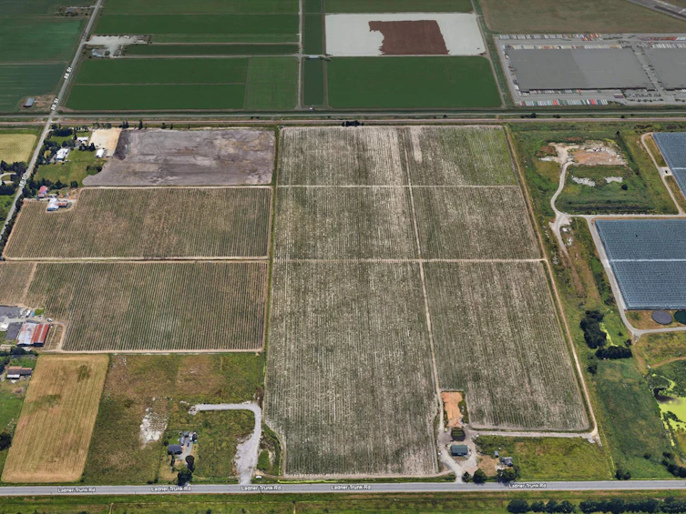 8442 Ladner Trunk Road, Delta, BC, V4K 3N3 - 17