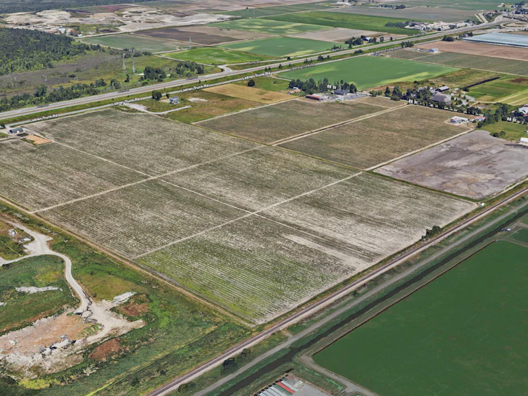 8442 Ladner Trunk Road, Delta, BC, V4K 3N3 - 33