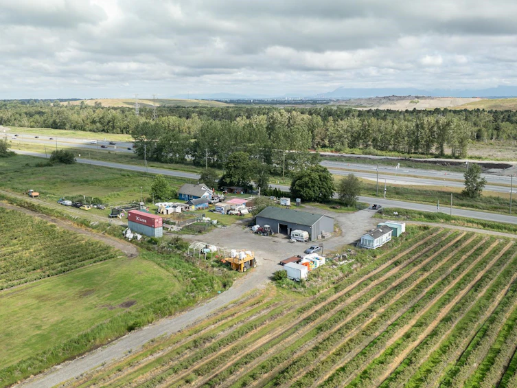 8442 Ladner Trunk Road, Delta, BC, V4K 3N3 - 15