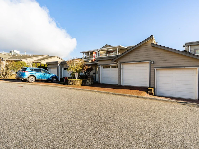 37-323 Governors Court, New Westminster, BC, V3L 5S6 - 2