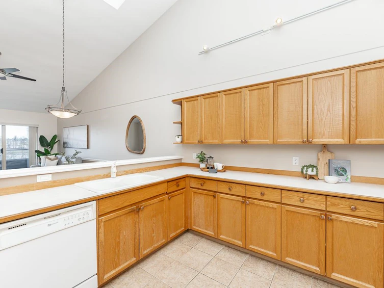 37-323 Governors Court, New Westminster, BC, V3L 5S6 - 7