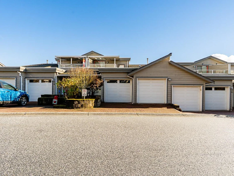 37 - 323 Governors Court, New Westminster BC V3L 5S6