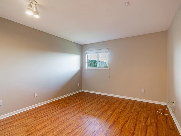 37-323 Governors Court, New Westminster, BC, V3L 5S6 - 27