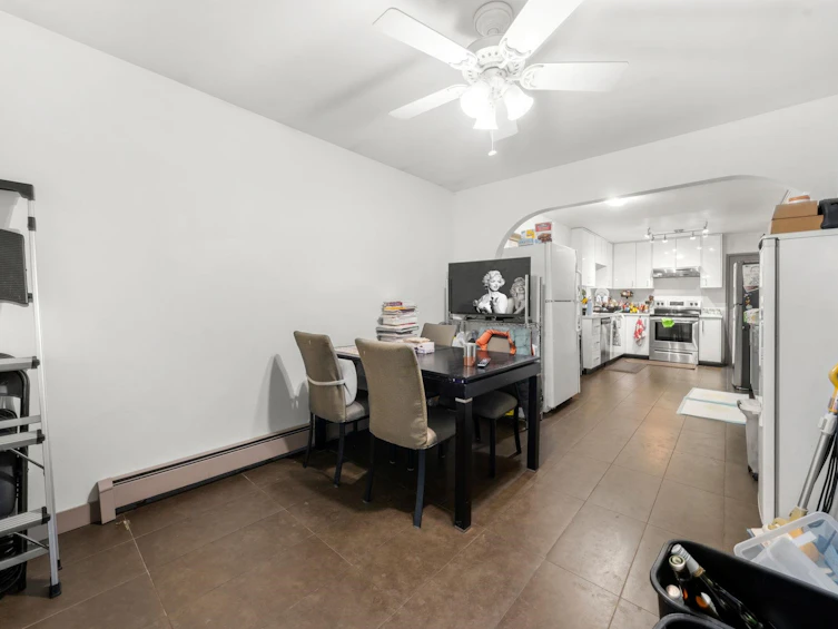6372 Elgin Street, Vancouver, BC, V5W 3K3 - 7