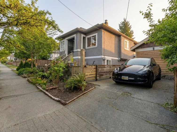 2156 E Pender Street, Vancouver, BC, V5L 1X2 - 37
