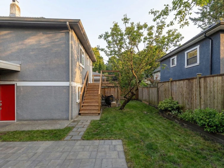 2156 E Pender Street, Vancouver, BC, V5L 1X2 - 30