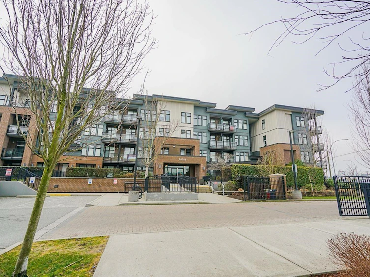 211-20058 Fraser Highway, Langley, BC, V3A 0E5