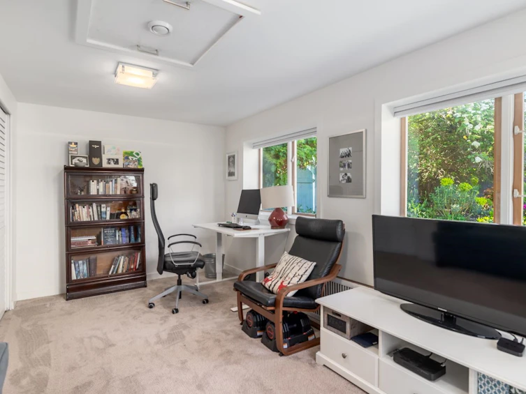 3841 Lonsdale Avenue, North Vancouver, BC, V7N 3K8 - 25