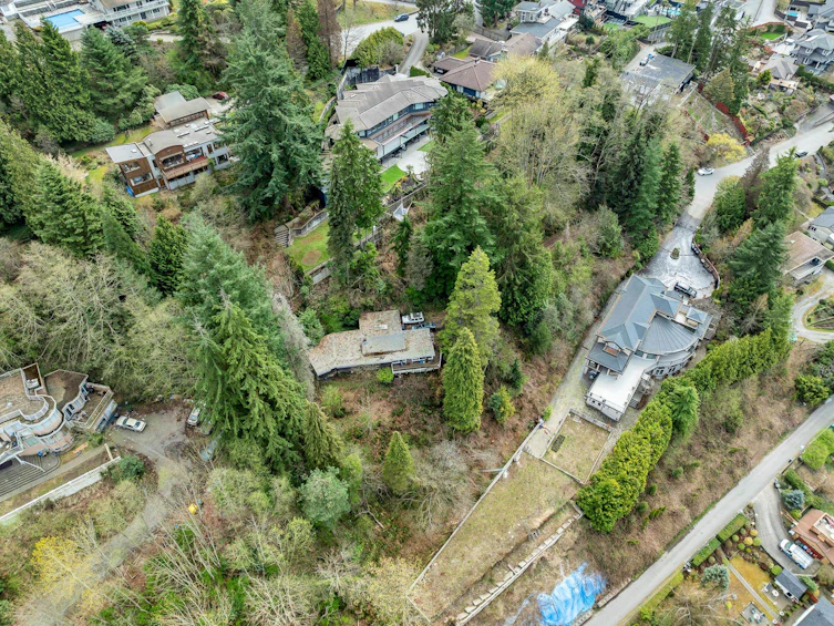 7356 Braeside Drive, Burnaby, BC, V5A 1G1 - 14