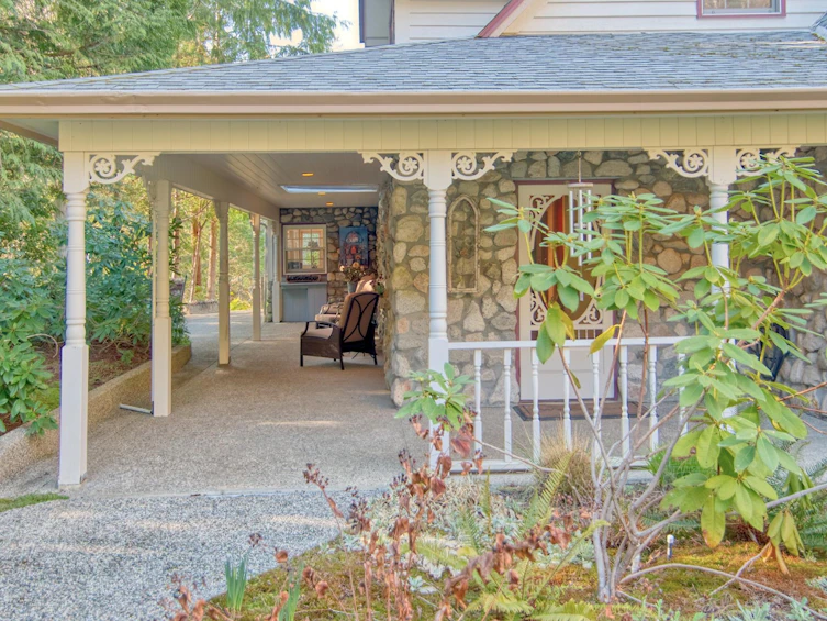 5487 Brooks Road, Halfmoon Bay, BC, V7Z 1G1 - 10
