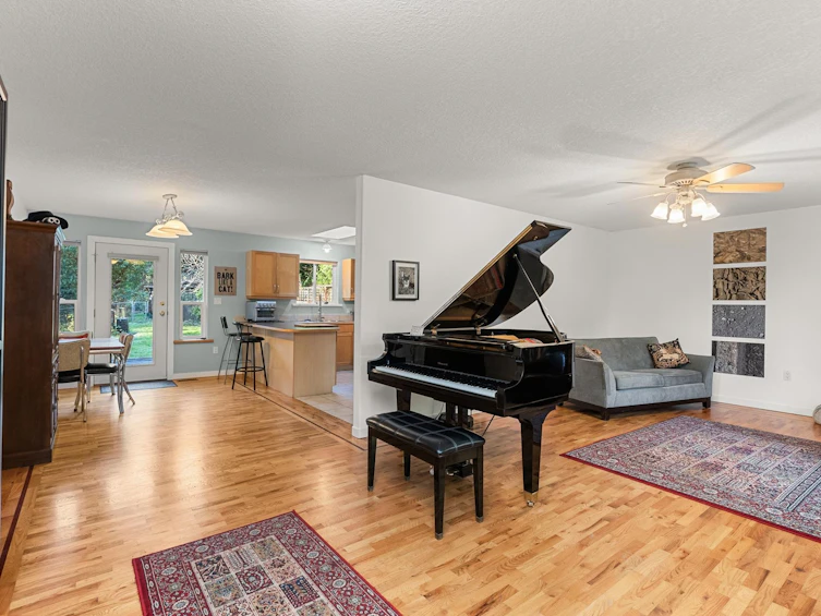 1559 Park Avenue, Roberts Creek, BC, V0N 2W2 - 5
