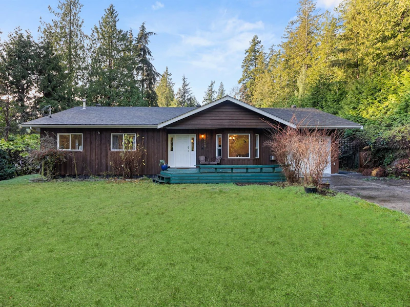 1559 Park Avenue, Roberts Creek BC