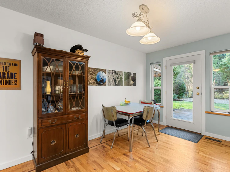 1559 Park Avenue, Roberts Creek, BC, V0N 2W2 - 10